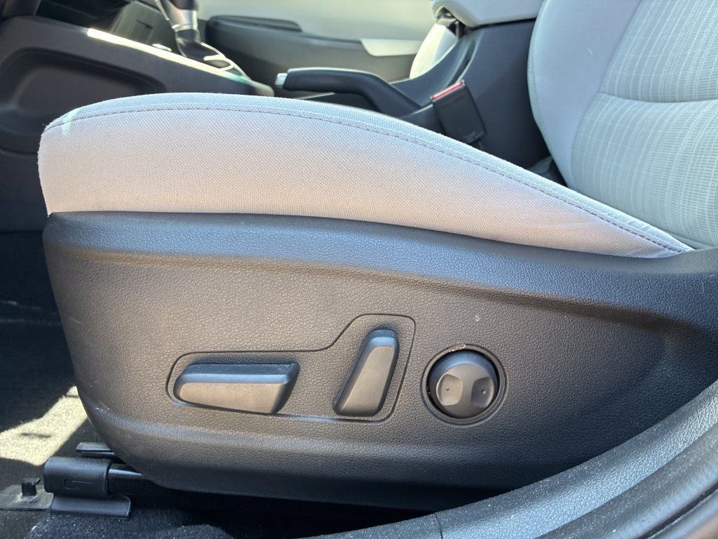 Used 2023 Hyundai Kona SEL w/ Convenience Package AWD/4WD image 11