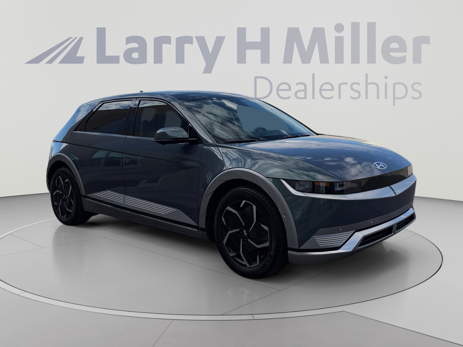 Certified 2024 Hyundai Ioniq 5 Limited RWD image 8