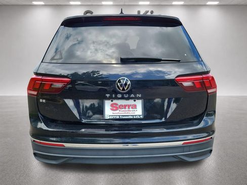 Used 2023 Volkswagen Tiguan SE FWD image 4