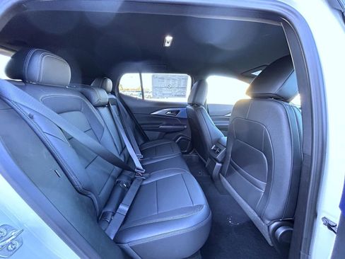 New 2026 Chevrolet Equinox EV LT image 19