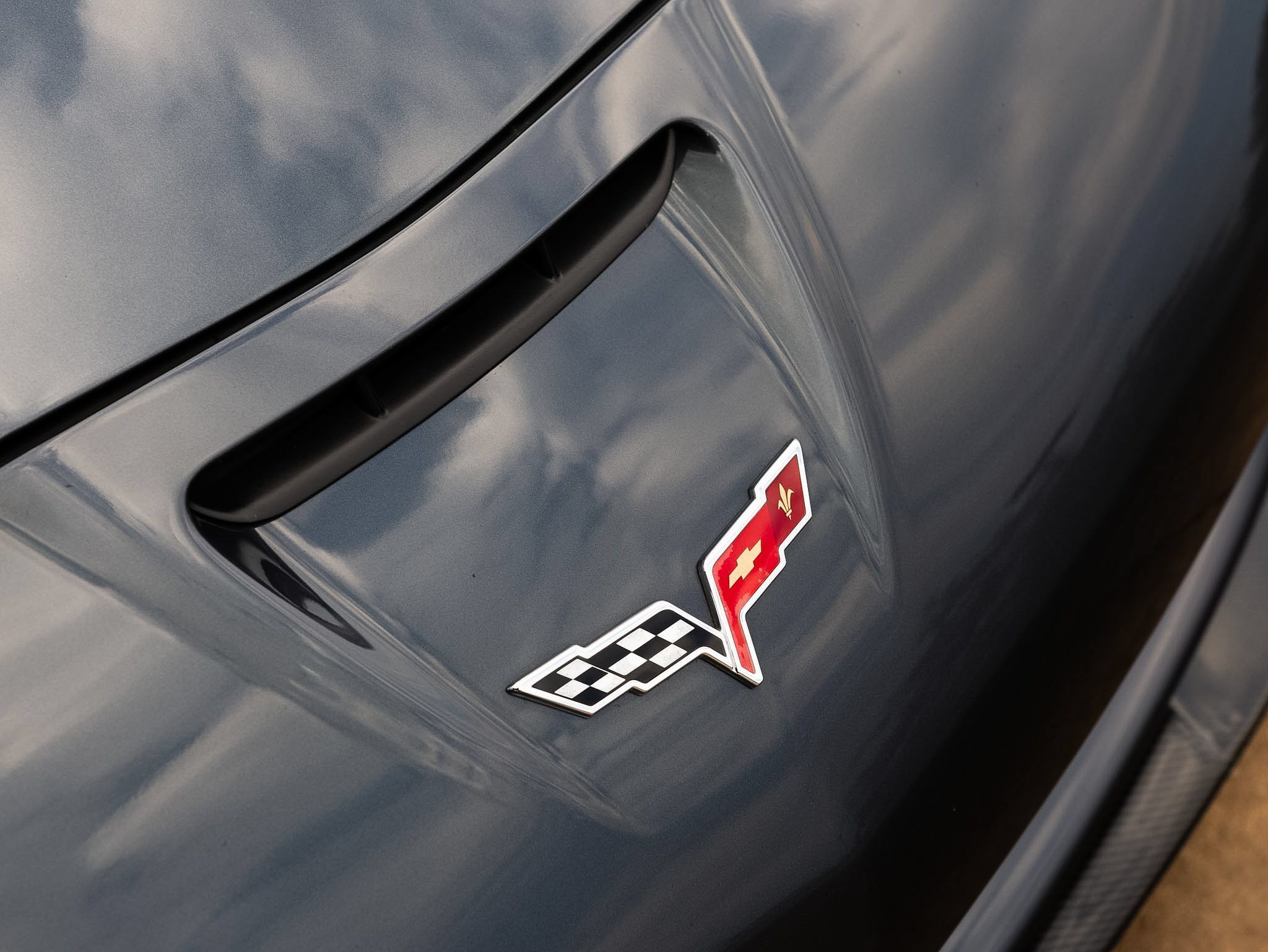 Used 2009 Chevrolet Corvette ZR1 w/ Preferred Equipment Group RWD image 22