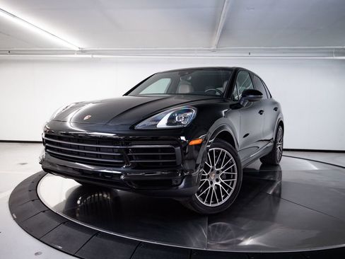 Certified 2023 Porsche Cayenne Platinum Edition AWD/4WD image 1