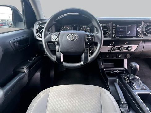 Used 2022 Toyota Tacoma SR RWD image 6