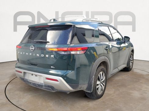 Used 2024 Nissan Pathfinder SL FWD image 5