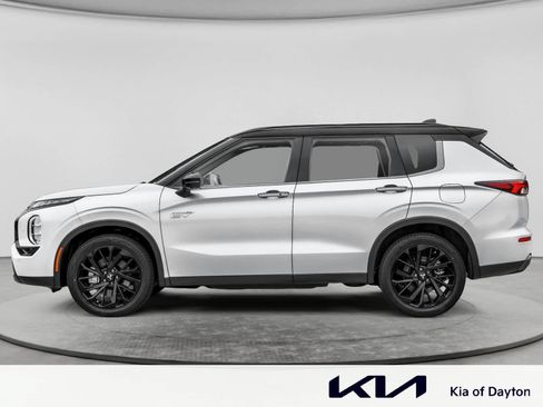 Used 2025 Mitsubishi Outlander SEL Black Edition AWD/4WD image 4