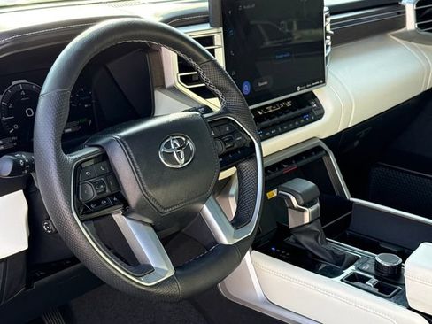 Used 2024 Toyota Sequoia Capstone AWD/4WD image 19
