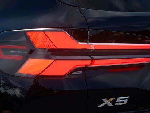 New 2026 BMW X5 xDrive50e w/ M Sport Package AWD/4WD image 35