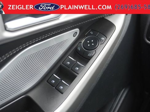 Used 2023 Ford Explorer Limited w/ Limited Technology Package AWD/4WD image 32