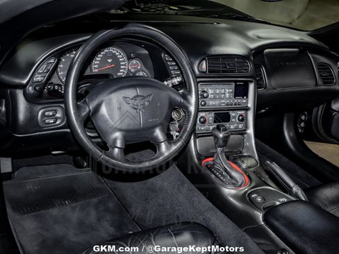 Used 2002 Chevrolet Corvette Convertible w/ Preferred Equipment Group2 image 5