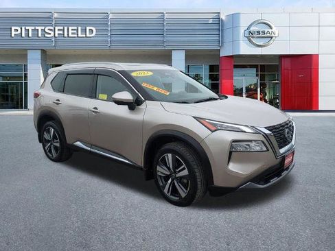 Certified 2023 Nissan Rogue SL image 1