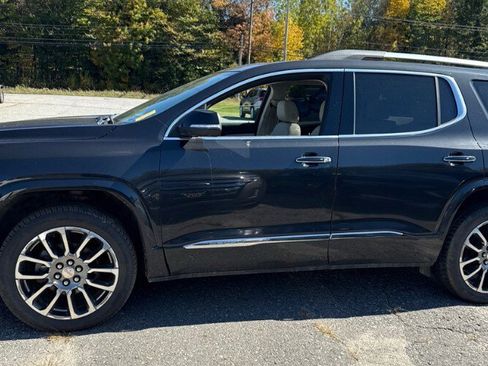 Used 2020 GMC Acadia Denali w/ Trailering Package image 3