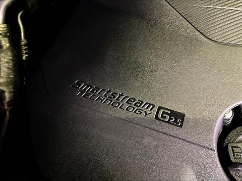 Used 2023 Hyundai Santa Fe SE image 30