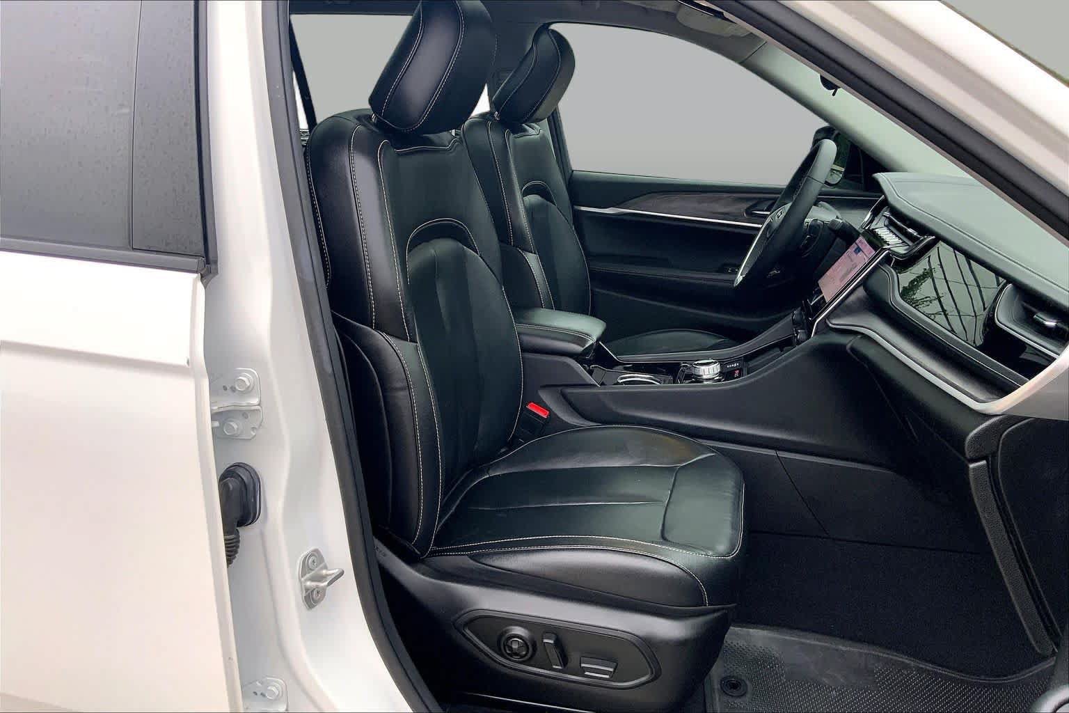 Used 2022 Jeep Grand Cherokee Limited 4xe AWD/4WD image 9