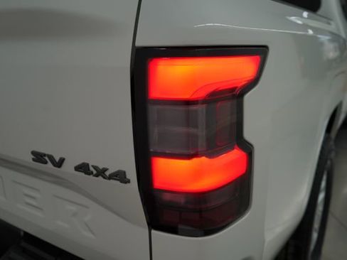 Used 2024 Nissan Frontier SV AWD/4WD image 58