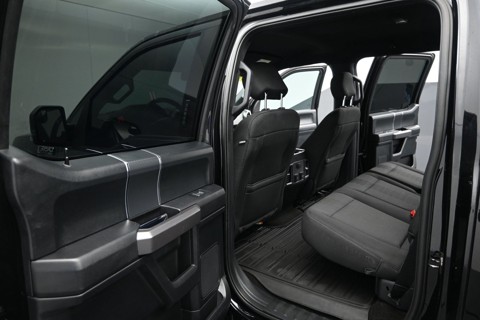 Used 2020 Ford F150 XLT w/ Equipment Group 302A Luxury AWD/4WD image 11