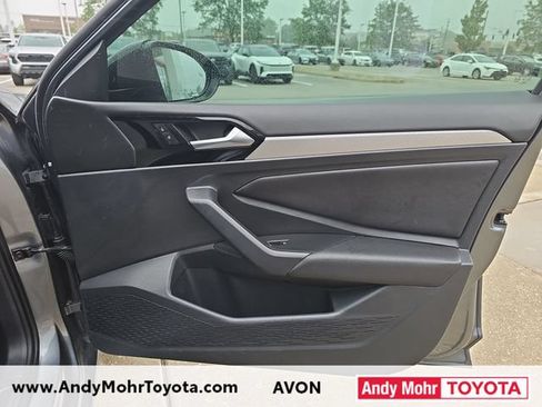 Used 2019 Volkswagen Jetta R-Line FWD image 33