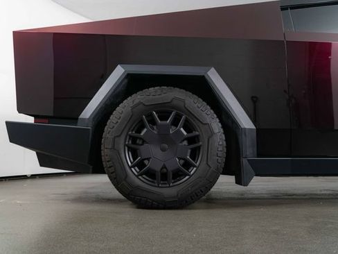 Used 2024 Tesla Cybertruck Cyberbeast AWD/4WD image 10