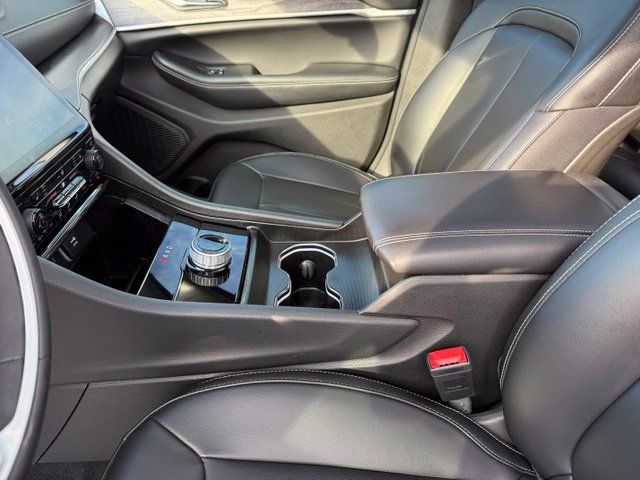 Used 2023 Jeep Grand Cherokee Limited w/ Black Appearance Package RWD image 24