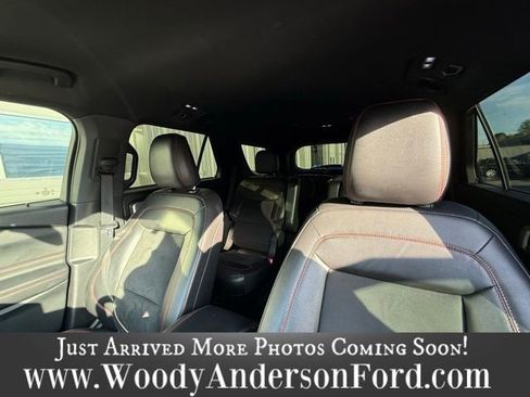 Used 2022 Ford Explorer ST-Line w/ Class IV Trailer Tow Package image 5