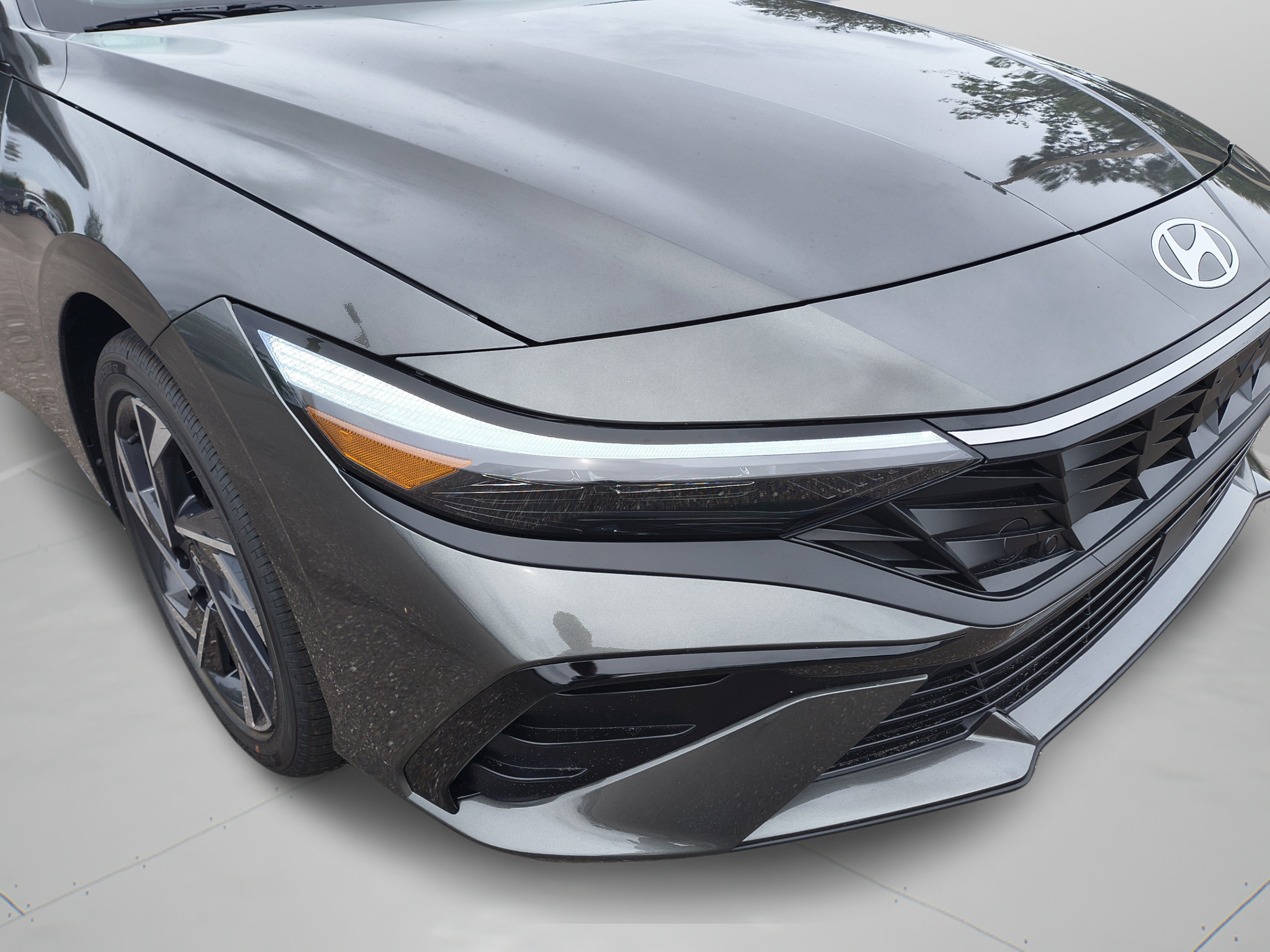 New 2026 Hyundai Elantra Limited FWD image 31