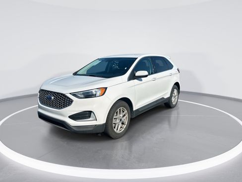 Used 2024 Ford Edge SEL AWD/4WD image 5