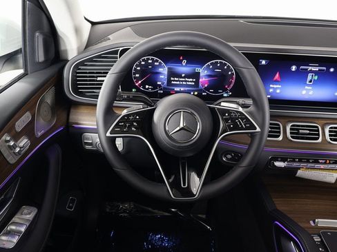New 2026 Mercedes-Benz GLE 350 4MATIC image 3