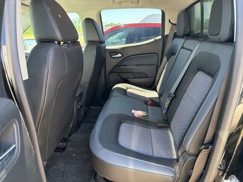 Used 2022 Chevrolet Colorado Z71 AWD/4WD image 7