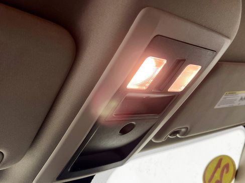 Used 2021 RAM 1500 Tradesman w/ Tradesman SXT Package image 22