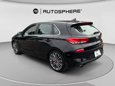 Used 2018 Hyundai Elantra GT Sport w/ Sport Tech Package 04 FWD image 7
