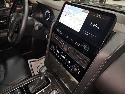 Used 2022 Nissan Armada Platinum image 18