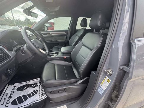 Used 2021 Volkswagen Atlas Cross Sport SE image 7