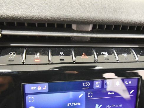 Used 2022 Jeep Grand Cherokee Altitude image 23