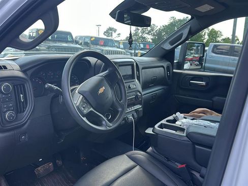 Used 2025 Chevrolet Silverado 2500 W/T w/ WT Convenience Package AWD/4WD image 4