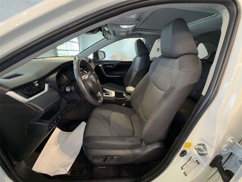 Used 2023 Toyota RAV4 XLE image 13