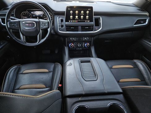 Used 2021 GMC Yukon AT4 w/ Technology Package image 10