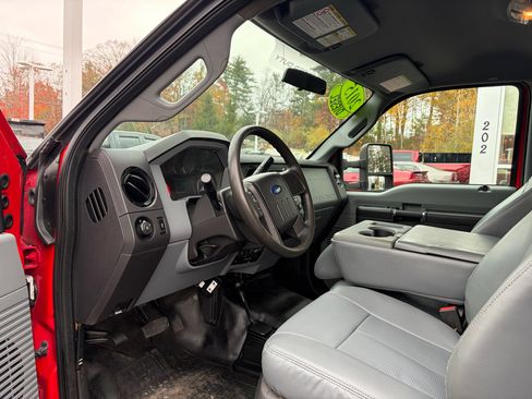 Used 2015 Ford F550 4x4 Regular Cab Super Duty image 36