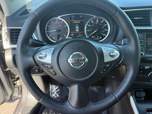 Used 2019 Nissan Sentra SV FWD image 15