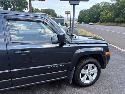 Used 2014 Jeep Patriot Latitude w/ All Weather Capability Group AWD/4WD image 5