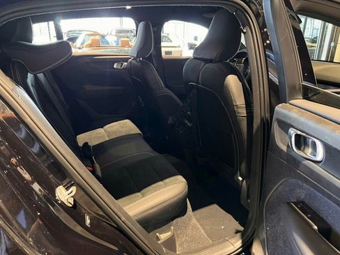 Used 2023 Volvo C40 P8 Recharge Ultimate image 13