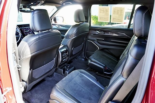 Used 2021 Jeep Grand Cherokee L Laredo AWD/4WD image 26