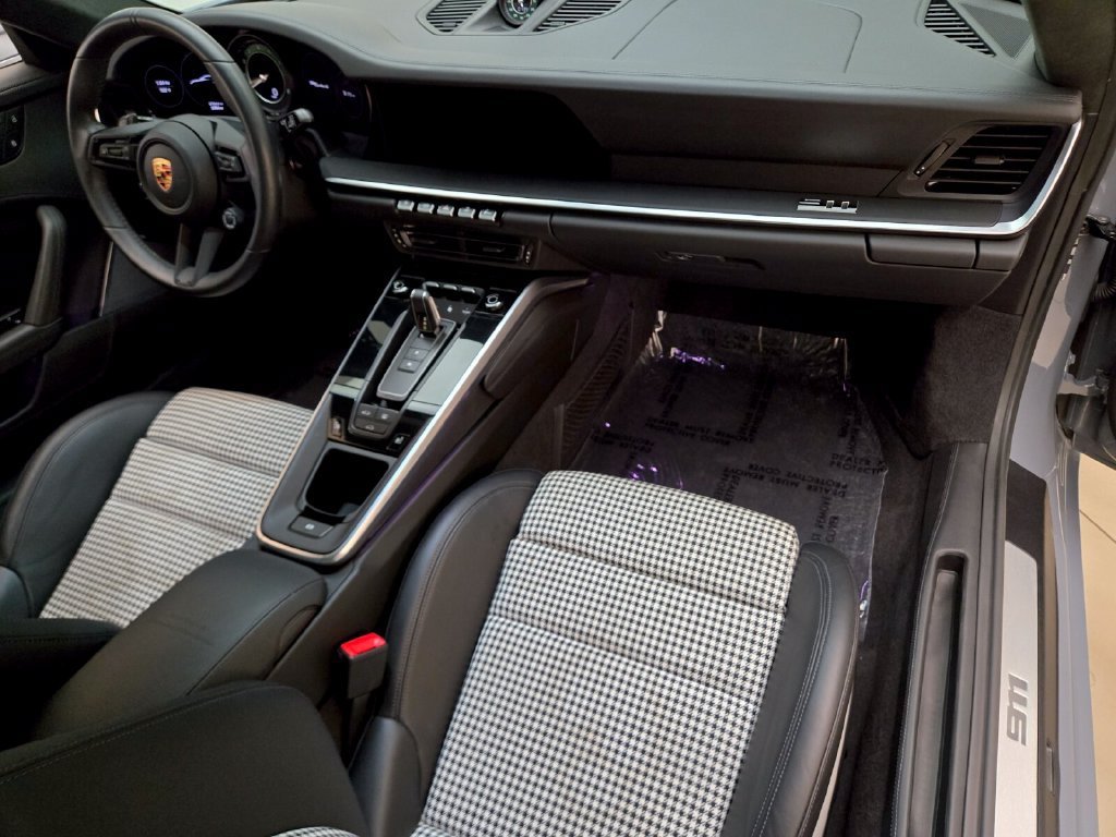 Used 2024 Porsche 911 Turbo S AWD/4WD image 23
