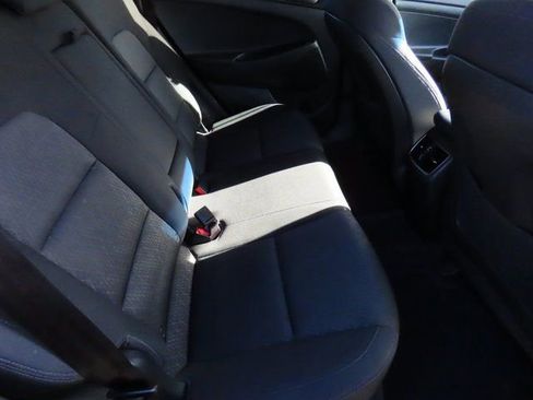 Used 2017 Hyundai Tucson Sport image 14