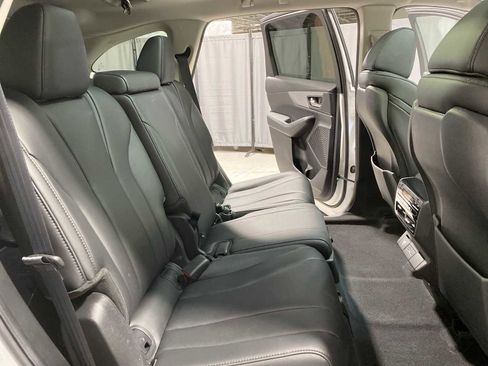Certified 2023 Acura MDX image 13