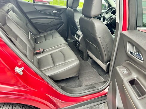 Used 2021 Chevrolet Equinox Premier image 12