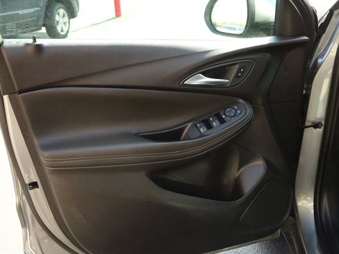 Used 2025 Buick Encore GX Preferred FWD image 10