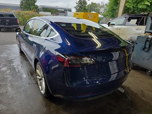 Used 2018 Tesla Model 3 Long Range AWD/4WD image 2