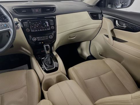 Used 2020 Nissan Rogue SL w/ Premium Package image 25