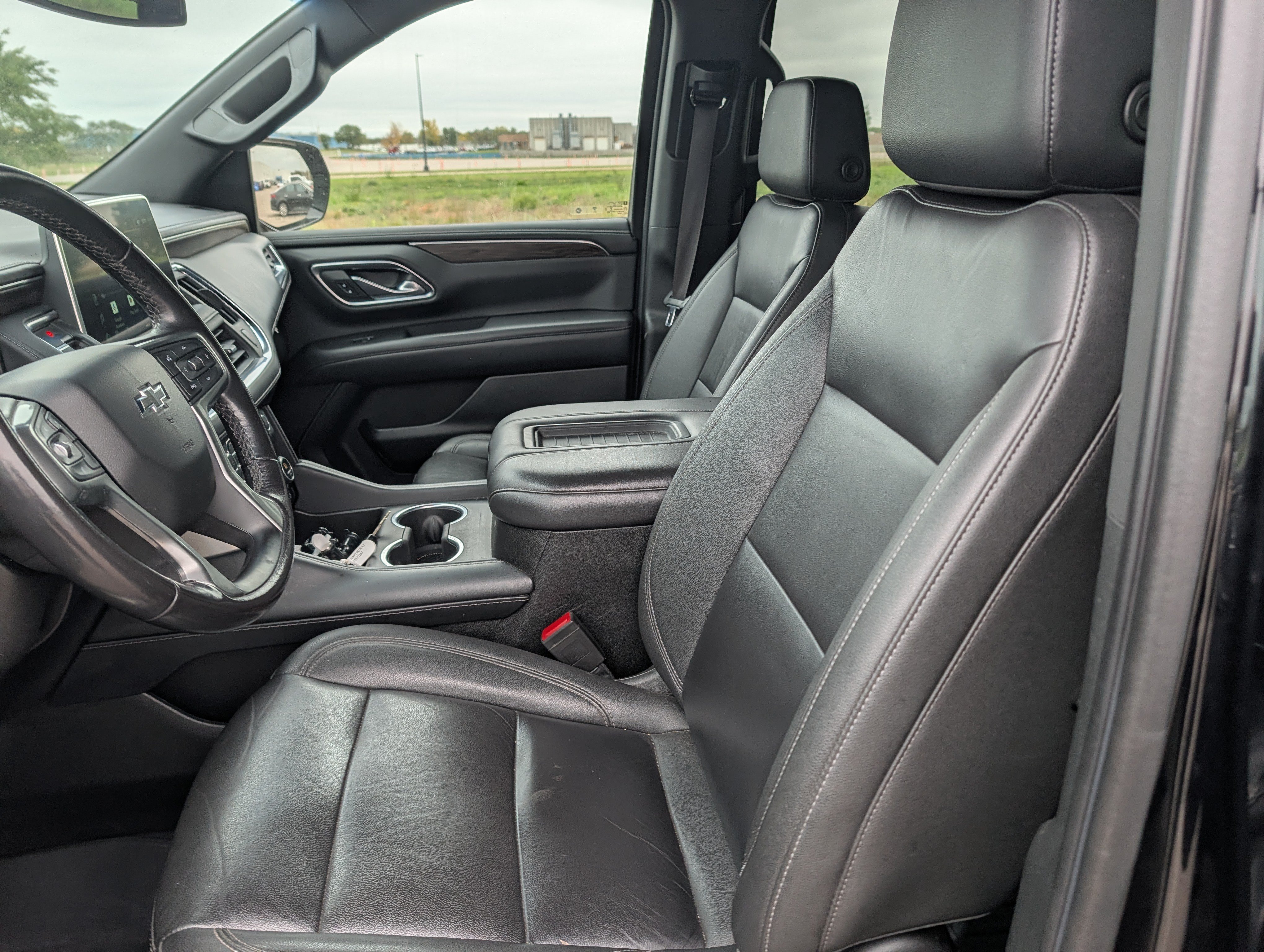 Used 2022 Chevrolet Tahoe Z71 AWD/4WD image 8