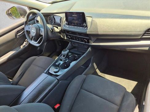 Used 2024 Nissan Rogue S AWD/4WD image 20