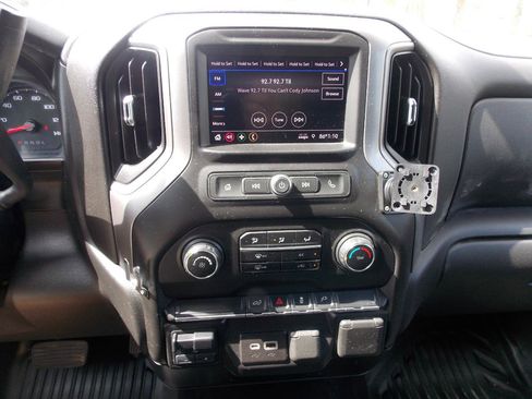 Used 2021 Chevrolet Silverado 2500 W/T w/ WT Convenience Package image 9